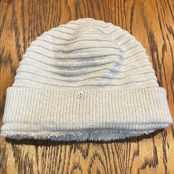 lululemon athletica Accessories - Lululemon Athletica Gray Knit Beanie